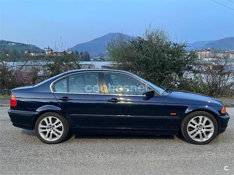 Usado BMW 330 231 CV (169 kW) 2001 Azul Berlina
