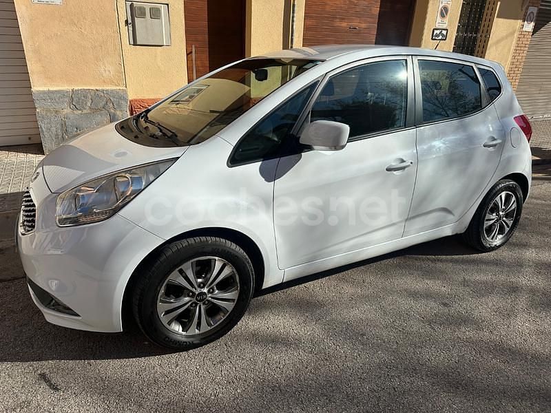 Blanco Usado 2017 Kia Venga Utilitario | 7500 € - Imagen 1/4