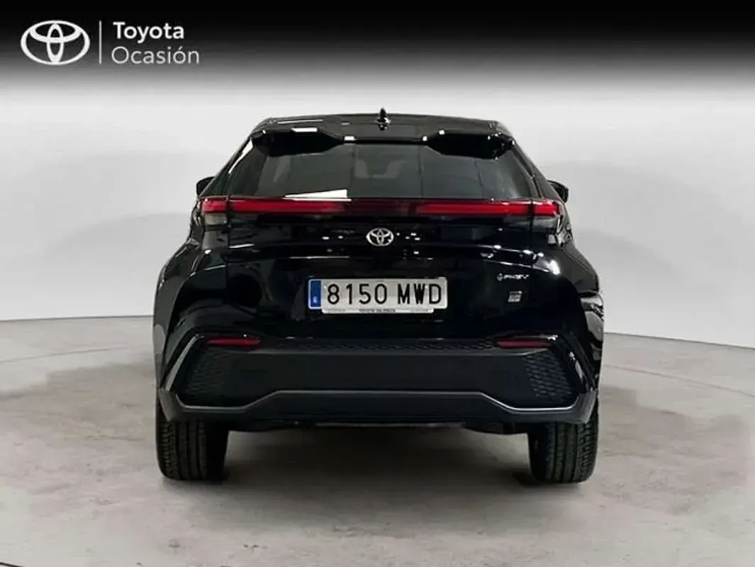 Usado Toyota C-HR Edition 223 CV (164 kW) 2024 Plateado SUV