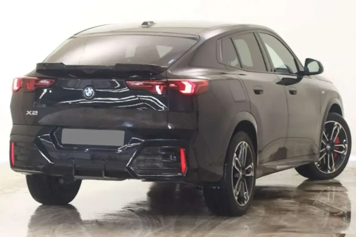 Usado BMW X2 Comfort Edition 150 CV (110 kW) 2025 Negro SUV