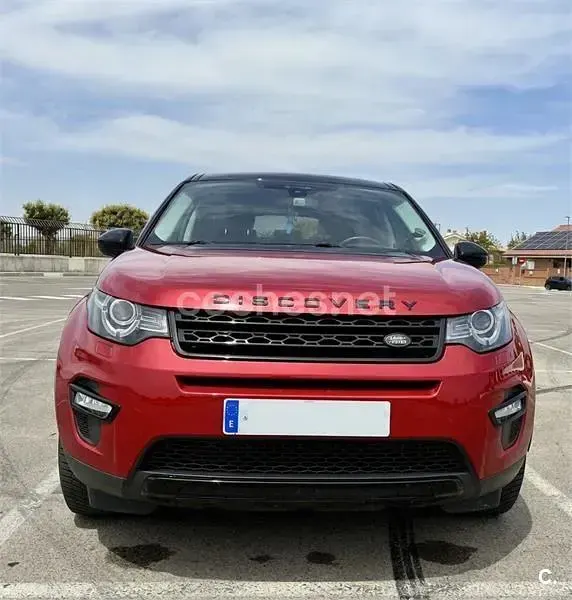 Usado Land Rover Discovery Sport HSE 180 CV (132 kW) 2017 Rojo SUV