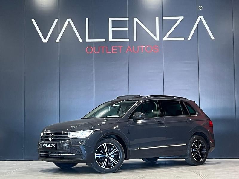 Gris Usado 2021 VW Tiguan Life SUV | 29.899 € (Precio justo) - Imagen 1/4