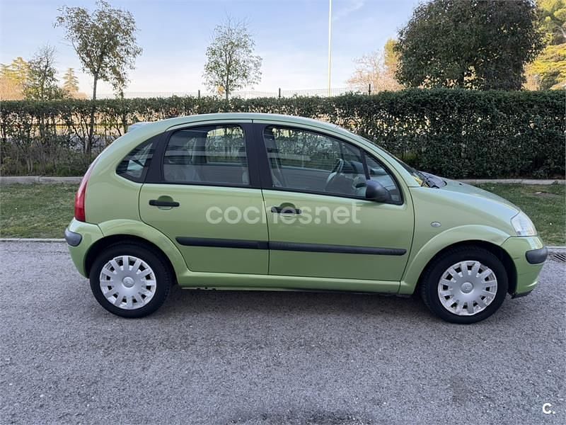 Usado Citroën C3 110 CV (80 kW) 2004 Verde Berlina