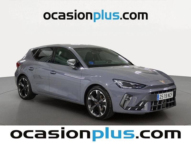 Usado Cupra Leon 204 CV (150 kW) 2025 Gris Utilitario