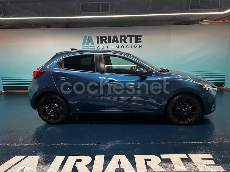Usado Mazda 2 90 CV (66 kW) 2019 Azul Berlina