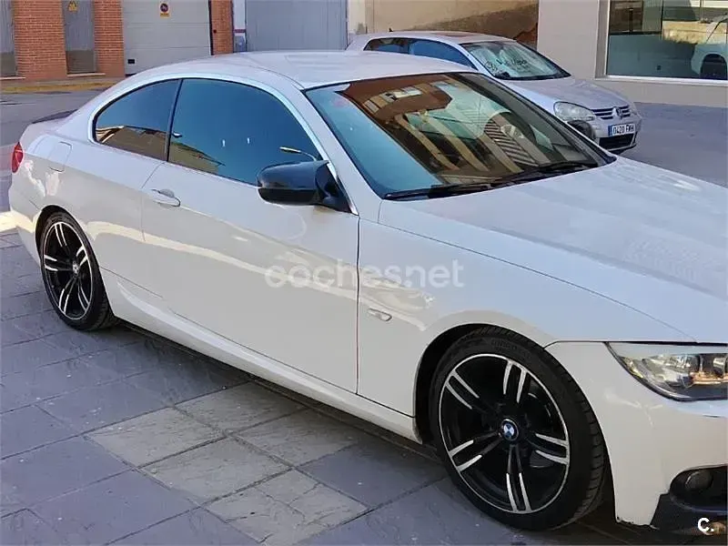 Usado BMW 320 170 CV (125 kW) 2011 Blanco Coupe