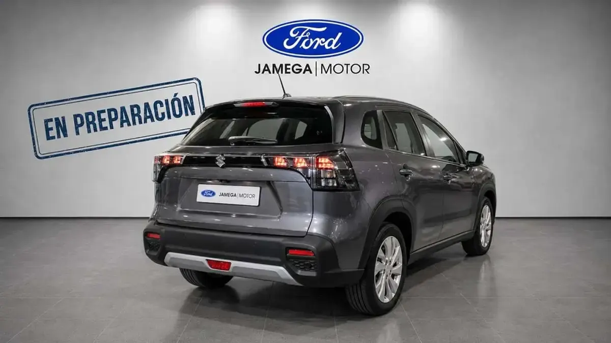 Usado Suzuki SX4 S-Cross 128 CV (94 kW) 2024 Gris SUV
