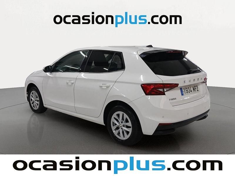 Usado Skoda Fabia Selection 95 CV (69 kW) 2024 Blanco Berlina