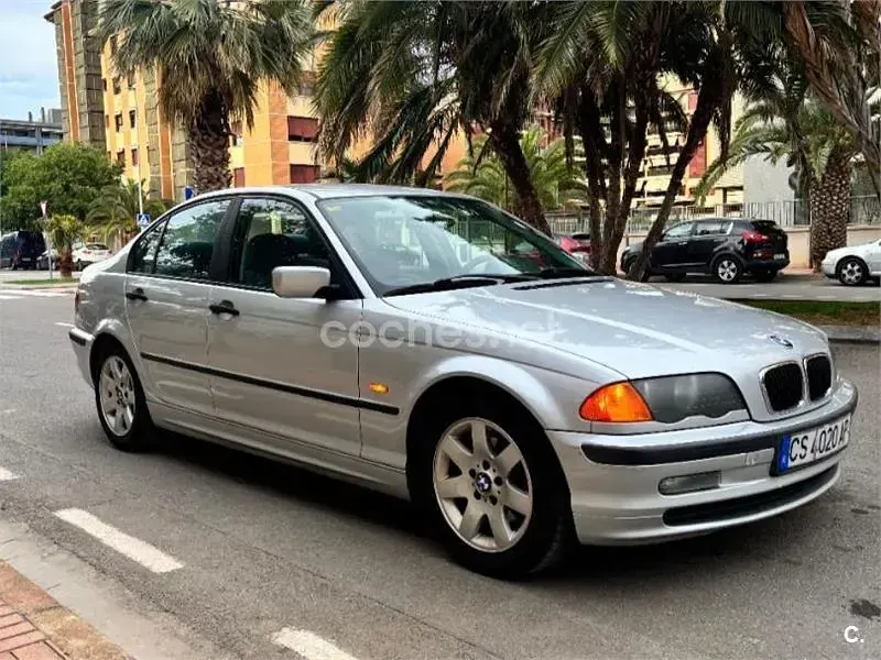 Usado BMW 320 136 CV (100 kW) 1998 Gris / plata Berlina