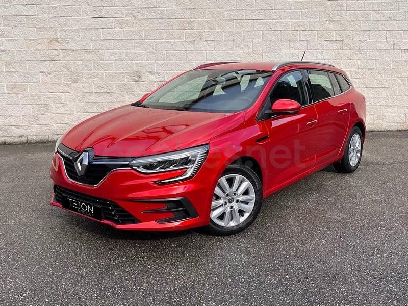 Usado Renault Mégane GrandTour Intens 115 CV (84 kW) 2021 Rojo Familiar