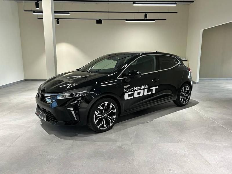 Usado Mitsubishi Colt 143 CV (105 kW) 2023 Negro