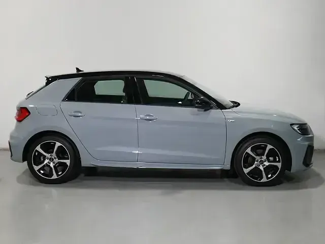 Usado Audi A1 116 CV (85 kW) 2025 Gris SUV