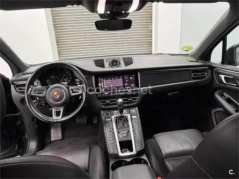 Usado Porsche Macan 245 CV (180 kW) 2022 Gris / plata SUV