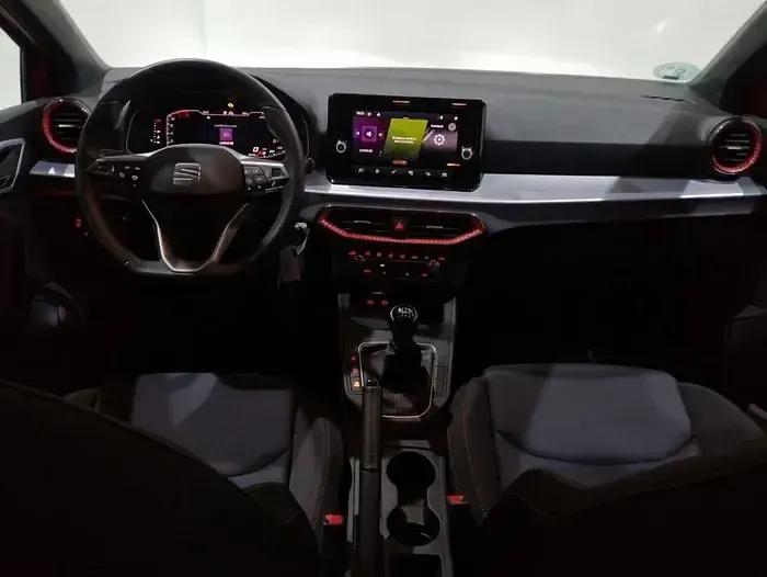Usado Seat Ibiza FR 115 CV (84 kW) 2024 Rojo Utilitario