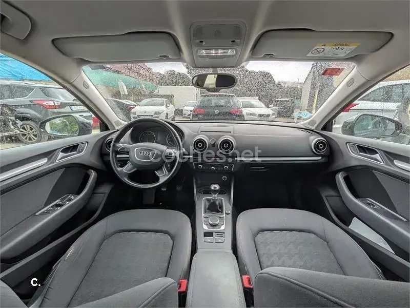 Usado Audi A3 Advanced 110 CV (80 kW) 2015 Negro Berlina