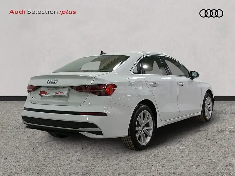 Usado Audi A3 Advanced Plus 116 CV (85 kW) 2025 Blanco Berlina