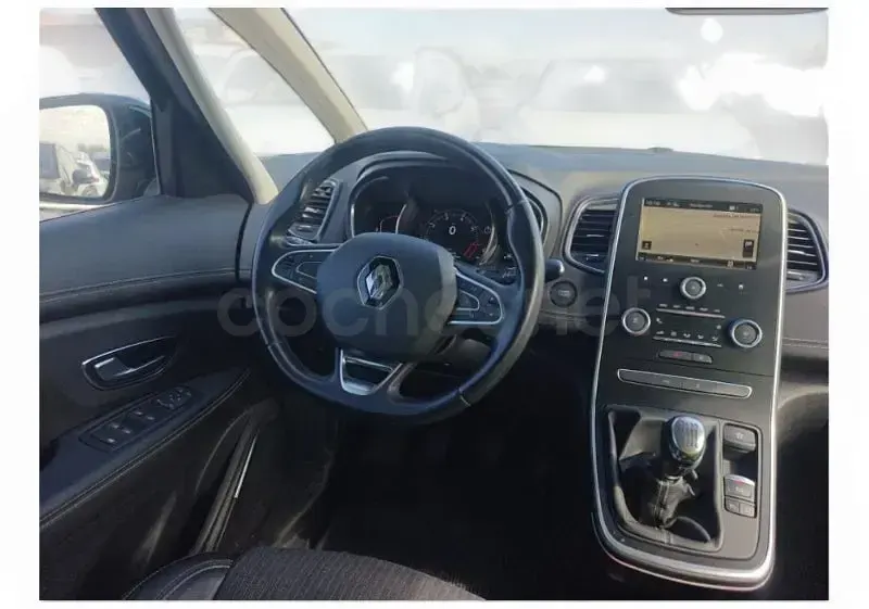 Usado Renault Grand Scénic IV Zen 140 CV (102 kW) 2022 Negro Monovolumen
