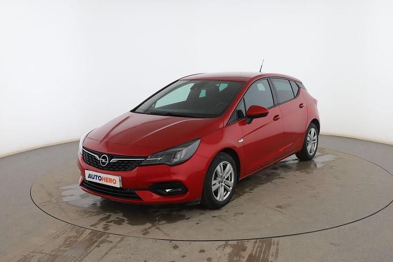 Usado Opel Astra GS Line 122 CV (89 kW) 2020 Rojo Berlina
