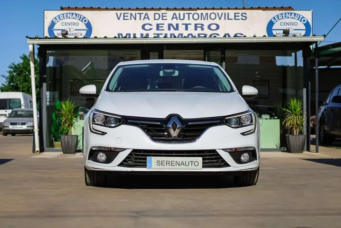 Usado Renault Mégane Business 116 CV (85 kW) 2020 Blanco Utilitario