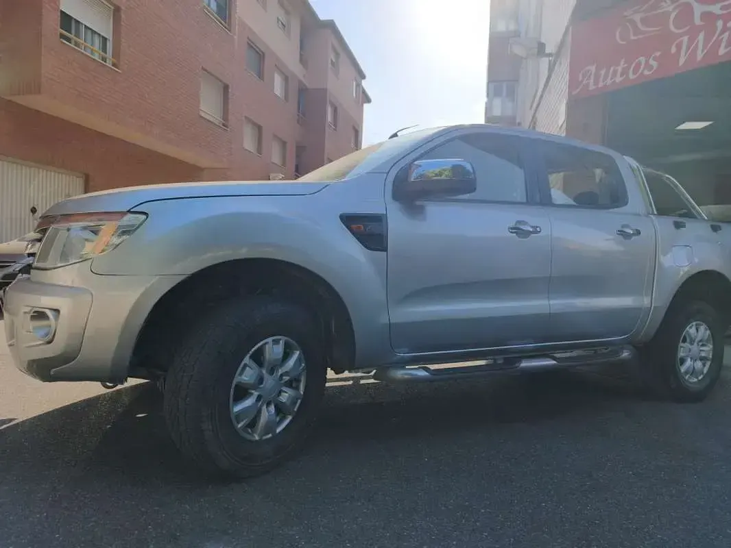 Usado Ford Ranger Limited 150 CV (110 kW) 2015 Gris Pickup/Camioneta