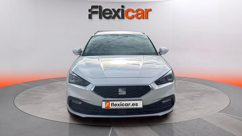 Usado Seat Leon Style 116 CV (85 kW) 2023 Blanco Familiar