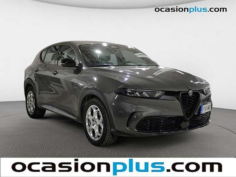 Usado Alfa Romeo Tonale Sprint 2022 Gris SUV