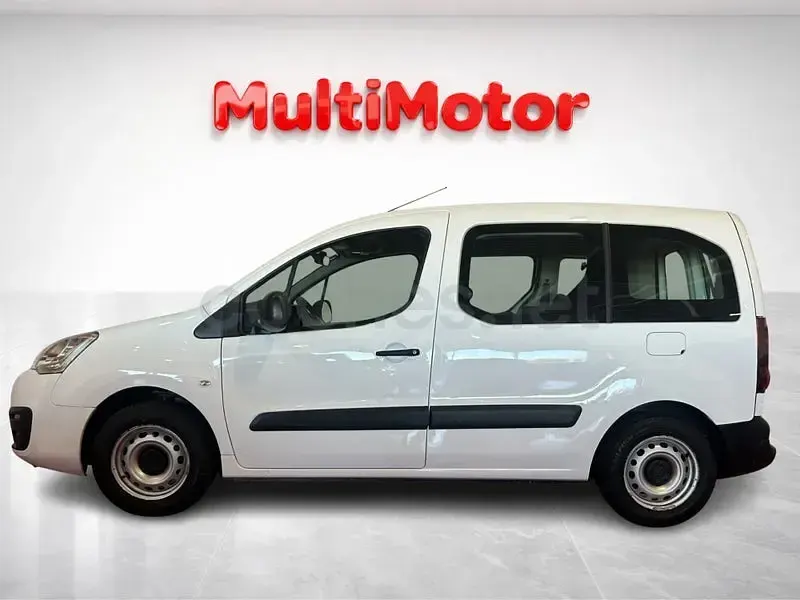 Usado Citroën Berlingo Live 75 CV (55 kW) 2018 Blanco Monovolumen