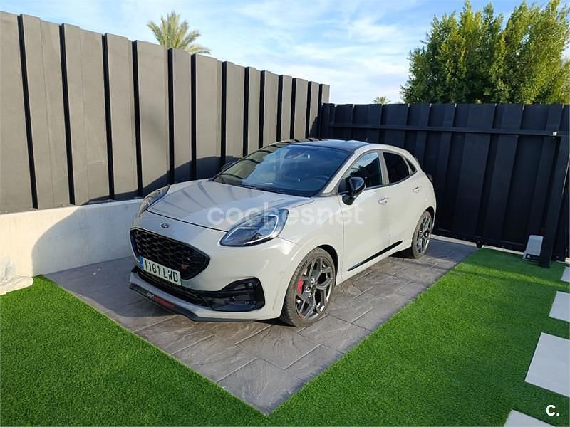 Usado Ford Puma ST 200 CV (147 kW) 2022 Gris / plata SUV