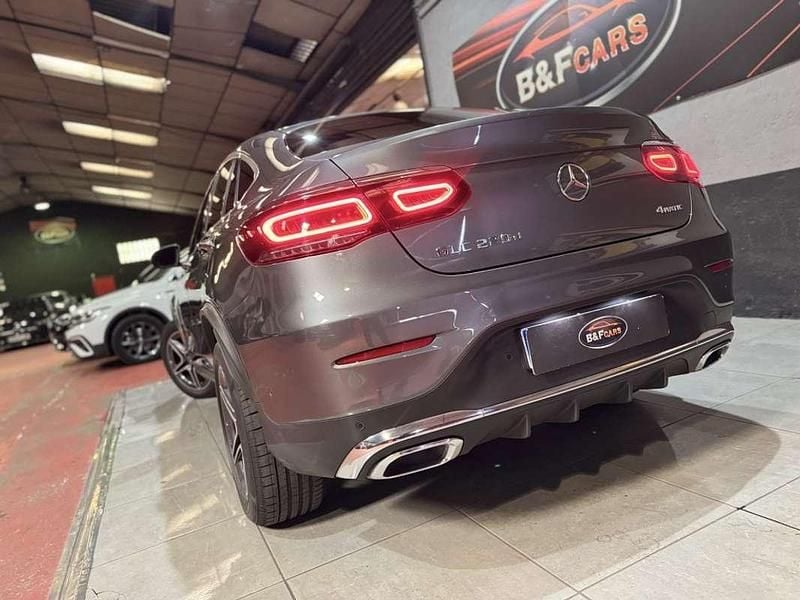 Usado Mercedes GLC220 194 HP (142 kW) 2019 Cinzento Coupé