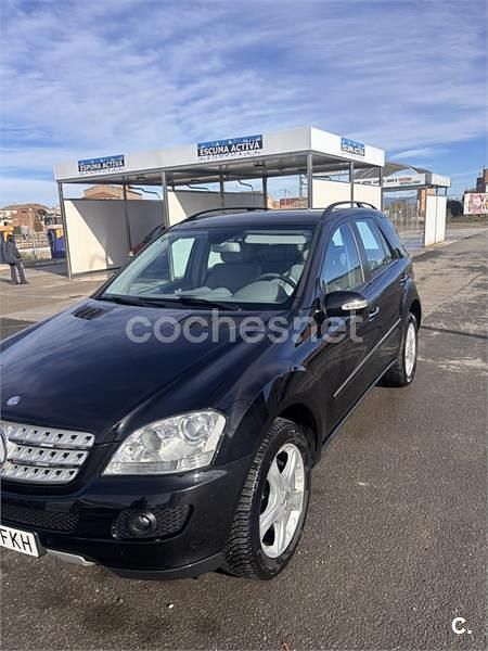 Negro Usado 2007 Mercedes ML320 SUV | 13.500 € (Precio justo) - Imagen 1/4