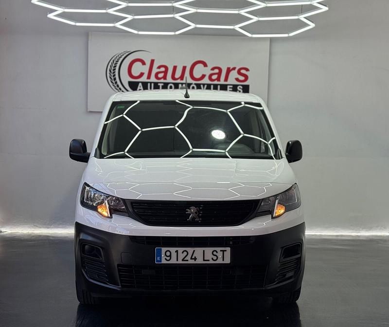 Usado Peugeot Partner Premium 100 CV (73 kW) 2021 Blanco Monovolumen