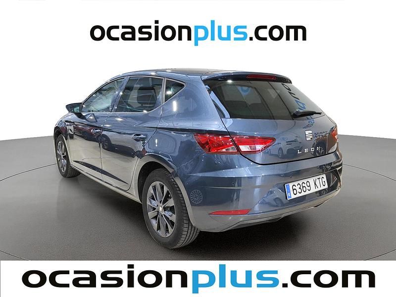 Usado Seat Leon Style 115 CV (84 kW) 2019 Gris