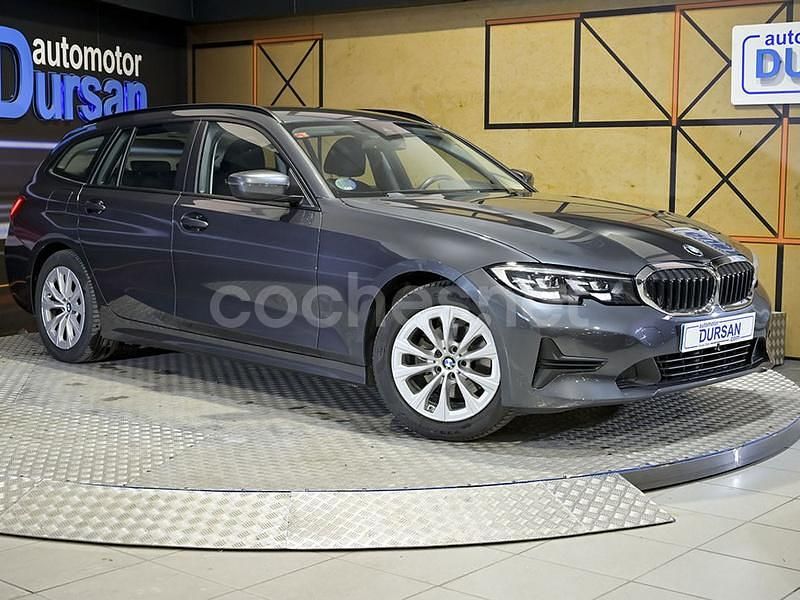 Usado BMW 320e 190 CV (139 kW) 2021 Gris / plata Familiar