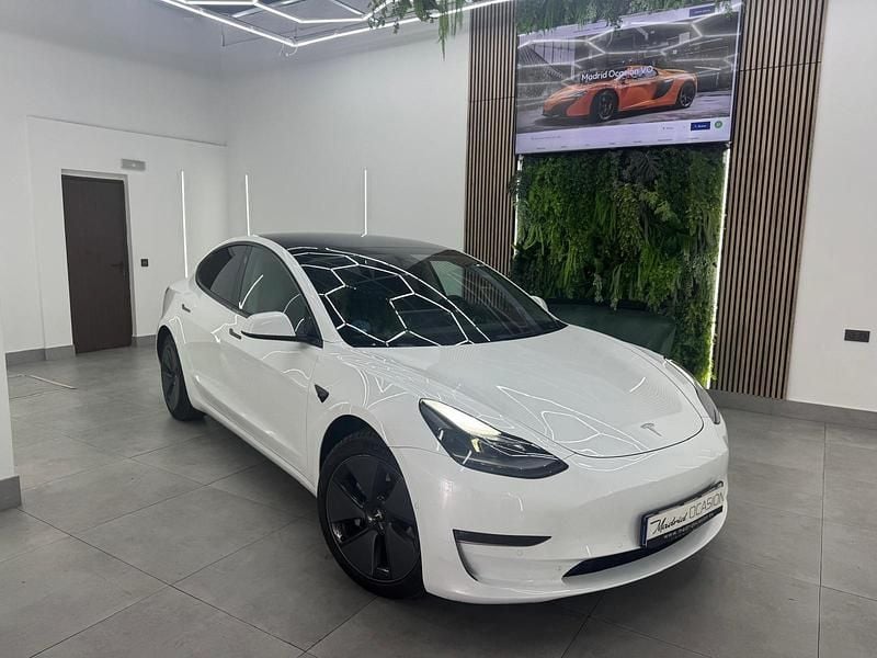 Blanco Usado 2022 Tesla Model 3 Berlina | 26.990 € (Buen precio) - Imagen 1/4
