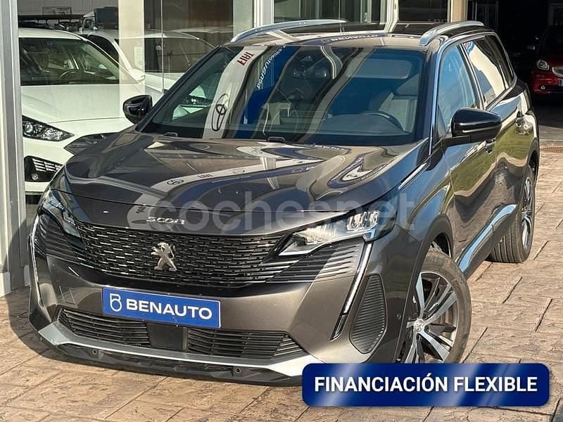 Gris / plata Usado 2024 Peugeot 5008 Allure Monovolumen | 29.990 € (Buen precio) - Imagen 1/4