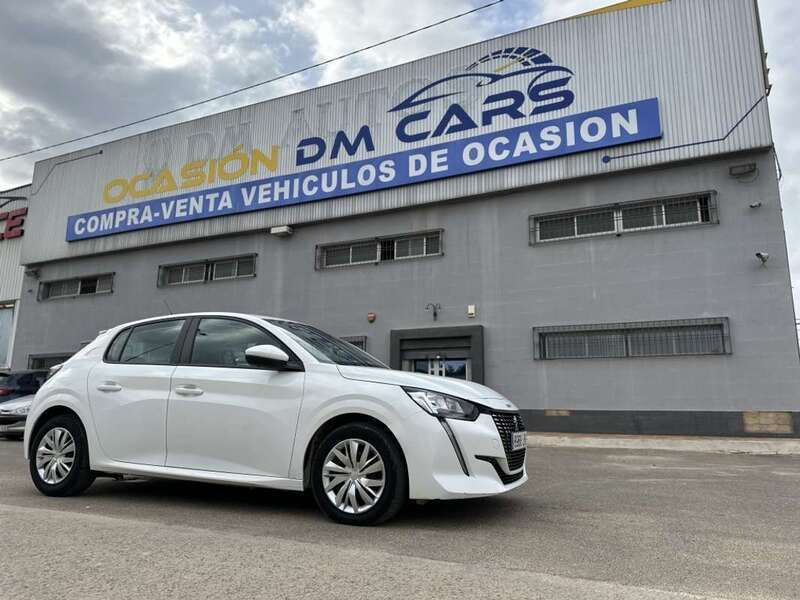 Blanco Usado 2021 Peugeot 208 Allure Utilitario | 11.300 € (Precio justo) - Imagen 1/4