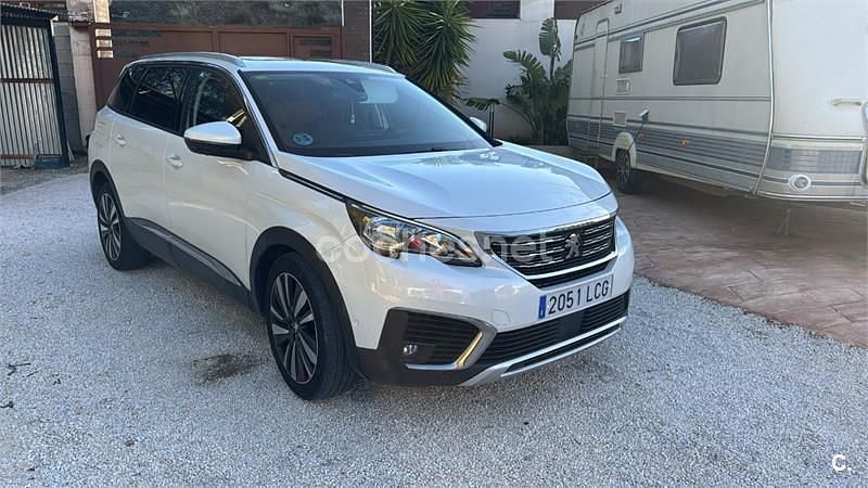 Usado Peugeot 5008 Active 130 CV (95 kW) 2019 Blanco SUV