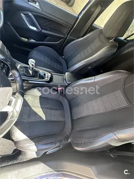 Usado Peugeot 308 GT-line 150 CV (110 kW) 2016 Azul Berlina