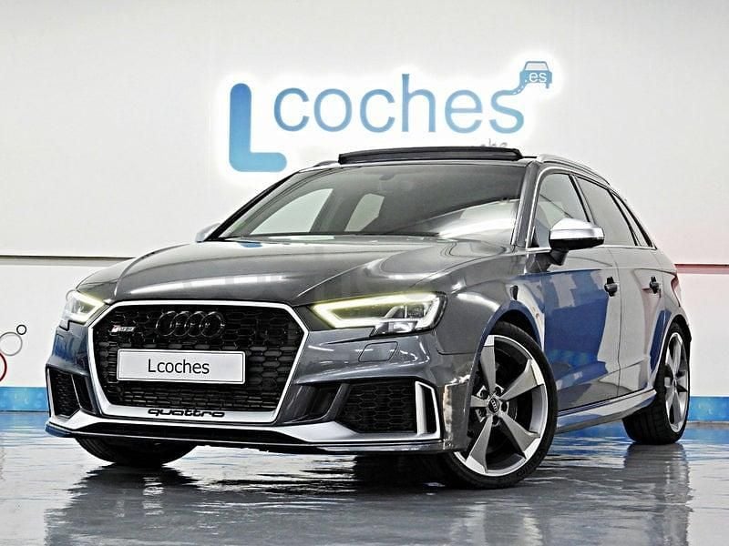 Usado Audi RS3 400 CV (294 kW) 2019 Gris / plata Berlina