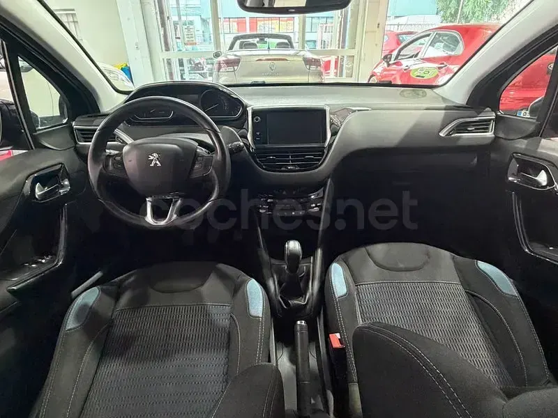 Usado Peugeot 208 Allure 82 CV (60 kW) 2014 Azul Utilitario