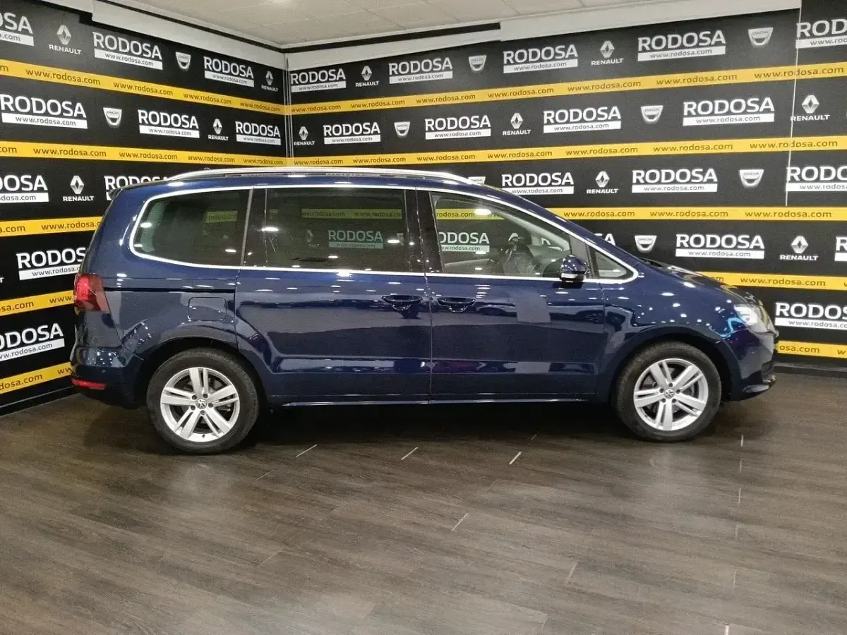 Usado VW Sharan Advance 184 CV (135 kW) 2018 Azul Monovolumen