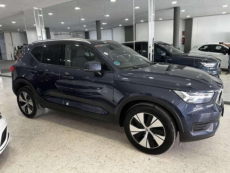 Usado Volvo XC40 Momentum 163 CV (119 kW) 2021 Azul SUV
