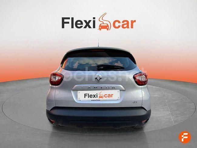 Usado Renault Captur Intens 90 CV (66 kW) 2016 Gris SUV