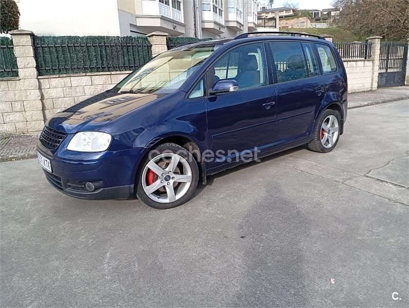 Azul Usado 2004 VW Touran Advance Monovolumen | 4000 € (Precio justo) - Imagen 1/4
