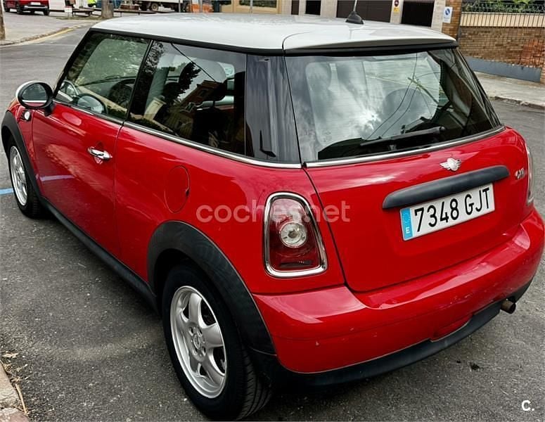 Usado Mini ONE 90 CV (66 kW) 2008 Rojo Utilitario