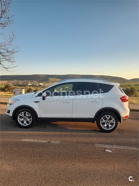 Usado Ford Kuga Trend 140 CV (102 kW) 2009 Blanco SUV