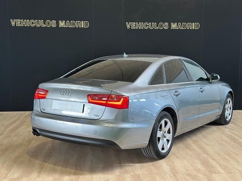 Usado Audi A6 177 CV (130 kW) 2014 Gris / plata Berlina