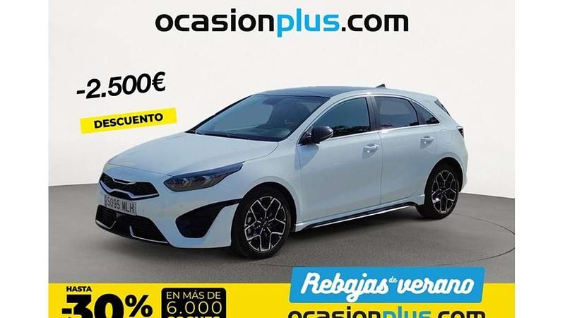 Blanco Usado 2023 Kia Ceed GT GT-Line Utilitario | 25.000 € (Un poco caro) - Imagen 1/4