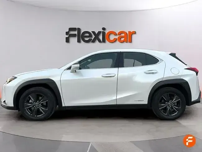 Usado Lexus UX Business Edition 184 CV (135 kW) 2022 Blanco SUV
