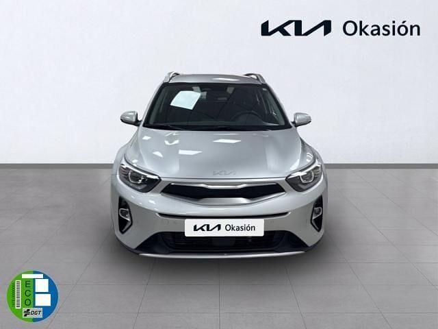 Usado Kia Stonic 101 CV (74 kW) 2023 Gris SUV